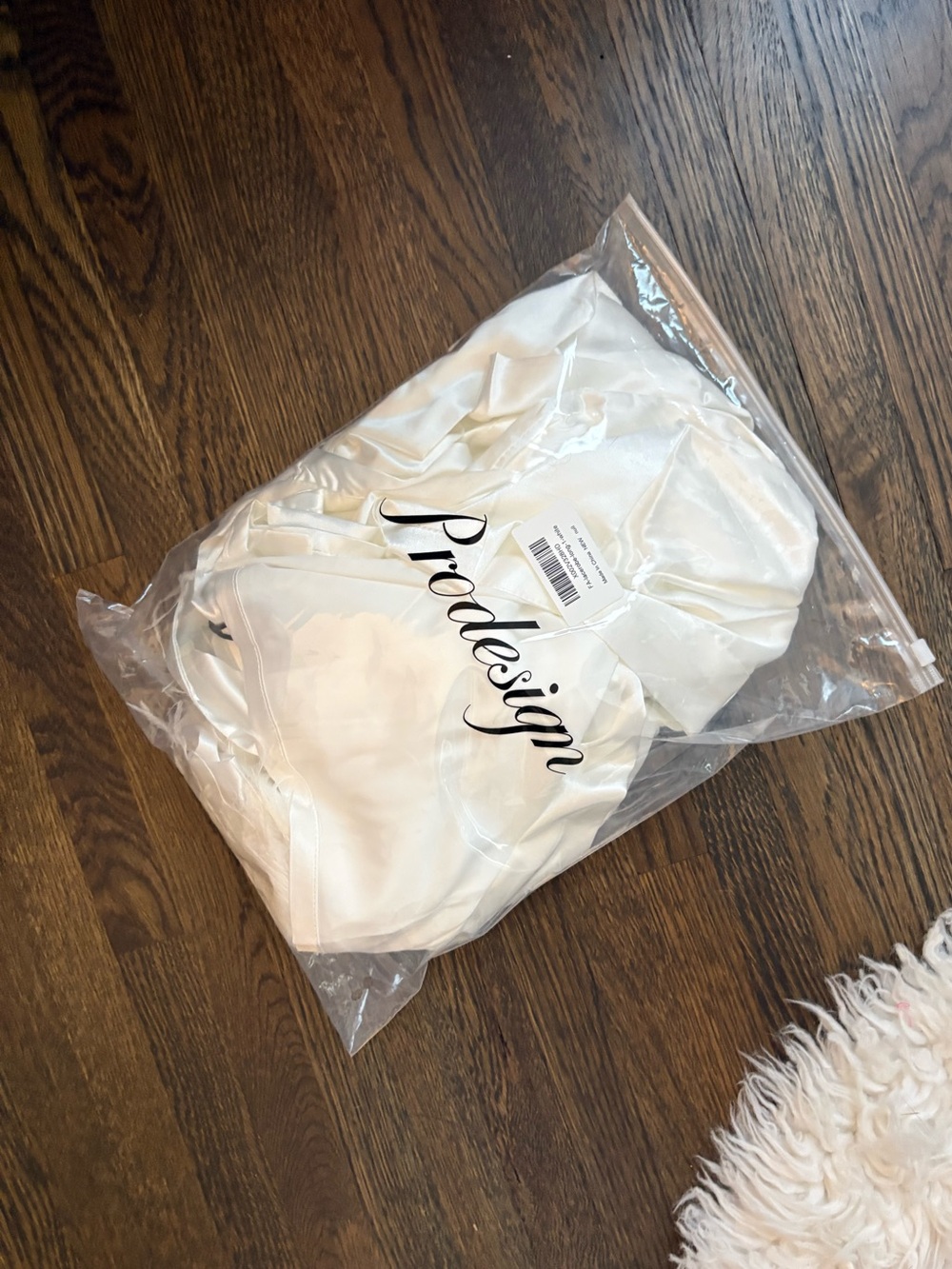 White Long Satin Robe - Picture 5 of 6